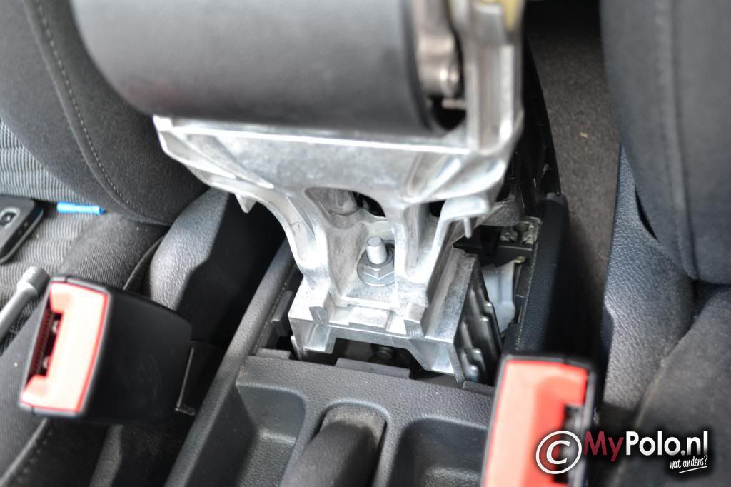 [HOW-TO][6R][Interieur]-Originele-vw-armsteun-installeren-afb11web