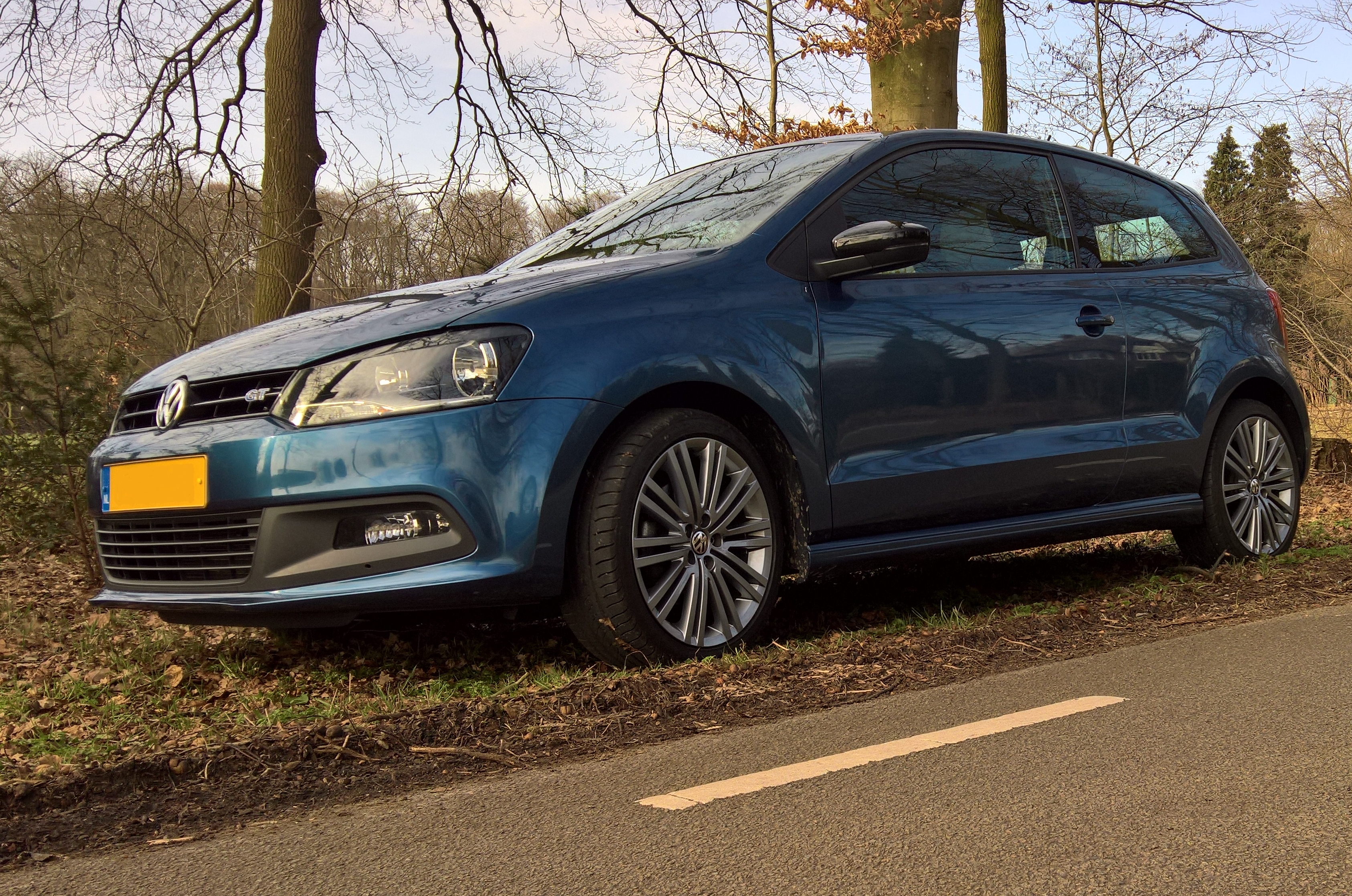 Polo Blue GT B